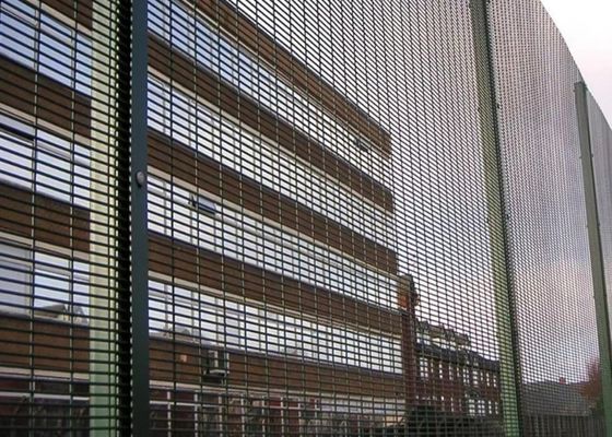 анти- подъема 8# 358 сопротивление ржавчины листа сетки сварки 13x75mm гальванизированное отверстием