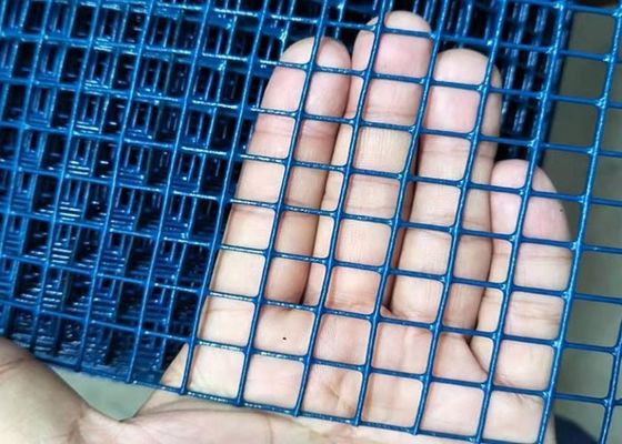 Противоржавеющая зеленая черная синяя сварная проволочная сетка для ограждения садов / стадионов