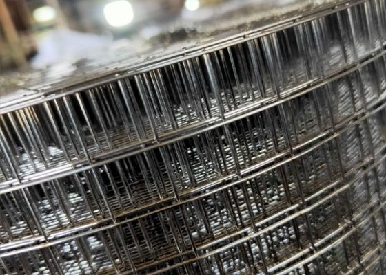 Зеленые оцинкованные сварные сетки для армирования бетона