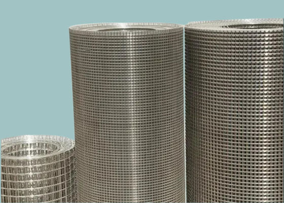 Ширина Rolls 3fts 4fts сетки проволочной изгороди ASTM гальванизированная стандартом сваренная