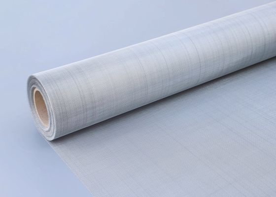 Устойчивая к ржавчине сетка из нержавеющей стали блокирует мух, комаров и других мелких насекомых